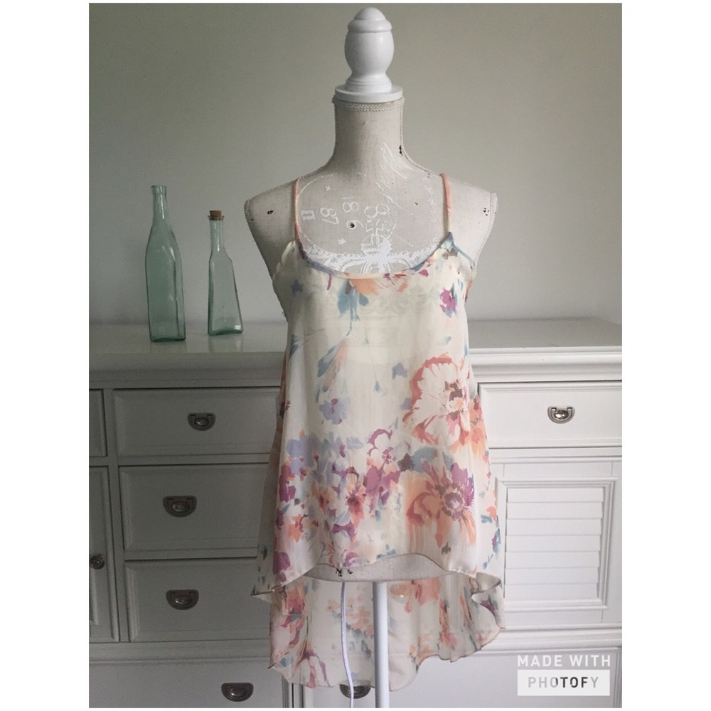 Foreign Exchange Flowy Floral High Low Top